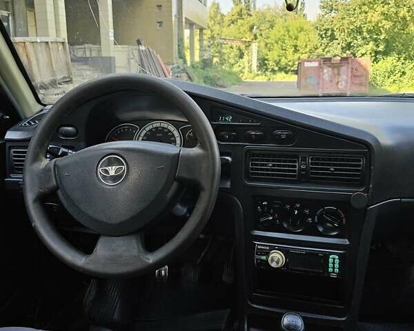 Красный Дэу Нексия, объемом двигателя 1.5 л и пробегом 200 тыс. км за 900 $, фото 12 на Automoto.ua