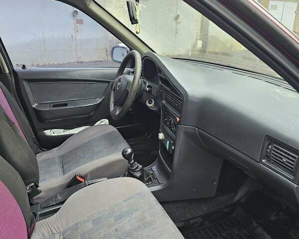 Деу Нексія 2011 у Києві на Automoto.ua Червоний Деу Нексія, об'ємом двигуна 1.5 л та пробігом 200 тис. км за 700 $, фото 17 на Automoto.ua