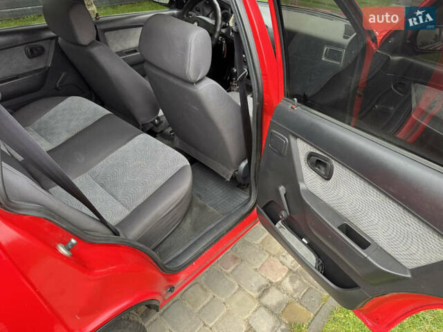 Красный Дэу Нексия, объемом двигателя 1.6 л и пробегом 136 тыс. км за 2900 $, фото 7 на Automoto.ua