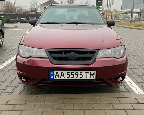 Красный Дэу Нексия, объемом двигателя 1.5 л и пробегом 260 тыс. км за 2500 $, фото 2 на Automoto.ua