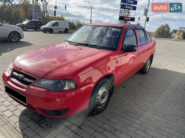 Червоний Деу Нексія, об'ємом двигуна 1.5 л та пробігом 45 тис. км за 4200 $, фото 2 на Automoto.ua