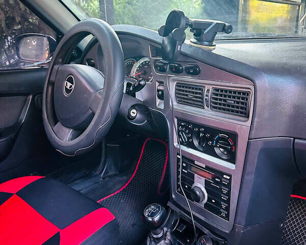 Червоний Деу Нексія, об'ємом двигуна 1.6 л та пробігом 168 тис. км за 3000 $, фото 11 на Automoto.ua