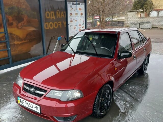 Красный Дэу Нексия, объемом двигателя 1.6 л и пробегом 234 тыс. км за 3200 $, фото 2 на Automoto.ua