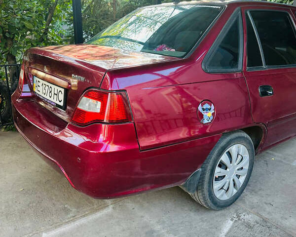 Червоний Деу Нексія, об'ємом двигуна 1.6 л та пробігом 168 тис. км за 3000 $, фото 1 на Automoto.ua