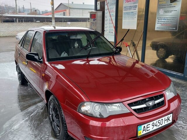 Красный Дэу Нексия, объемом двигателя 1.6 л и пробегом 234 тыс. км за 3200 $, фото 3 на Automoto.ua