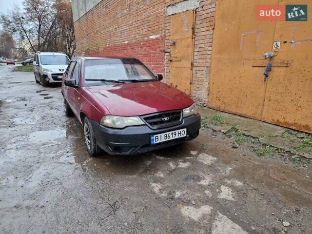 Красный Дэу Нексия, объемом двигателя 1.5 л и пробегом 130 тыс. км за 1750 $, фото 4 на Automoto.ua