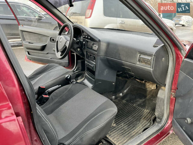 Червоний Деу Нексія, об'ємом двигуна 1.5 л та пробігом 80 тис. км за 2700 $, фото 7 на Automoto.ua