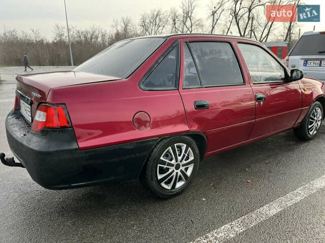 Червоний Деу Нексія, об'ємом двигуна 1.5 л та пробігом 80 тис. км за 2700 $, фото 4 на Automoto.ua