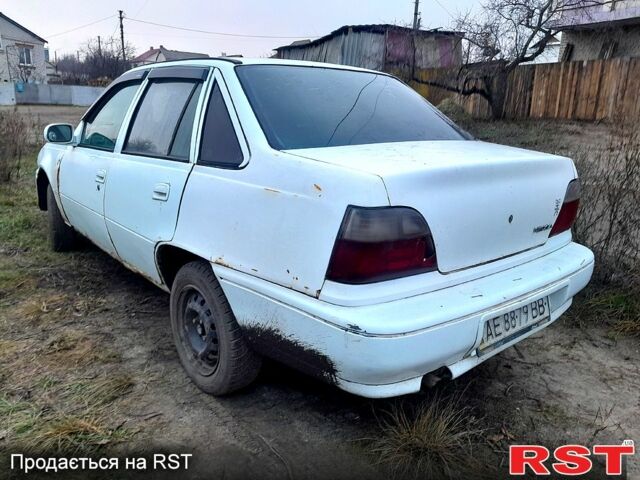 Дэу Нексия, объемом двигателя 1.5 л и пробегом 156 тыс. км за 600 $, фото 2 на Automoto.ua