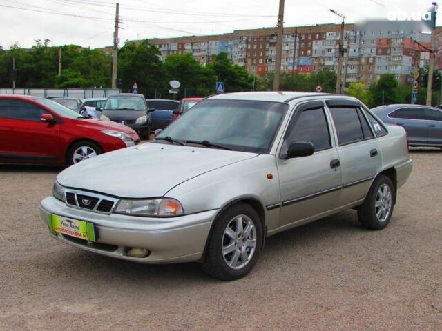 Дэу Нексия, объемом двигателя 0 л и пробегом 349 тыс. км за 1998 $, фото 3 на Automoto.ua