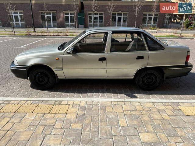 Дэу Нексия, объемом двигателя 1.6 л и пробегом 150 тыс. км за 1700 $, фото 3 на Automoto.ua
