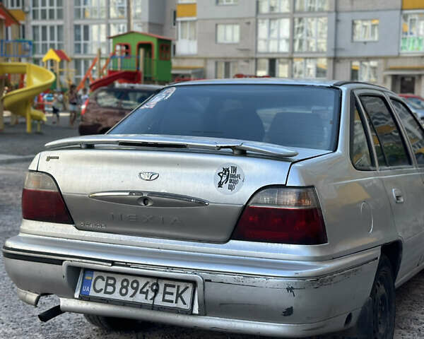 Дэу Нексия, объемом двигателя 1.6 л и пробегом 265 тыс. км за 1900 $, фото 4 на Automoto.ua