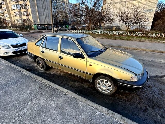 Дэу Нексия, объемом двигателя 1.5 л и пробегом 258 тыс. км за 650 $, фото 2 на Automoto.ua