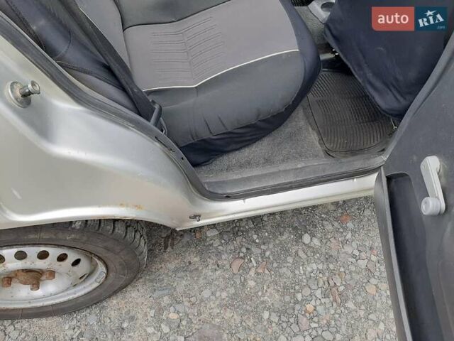 Дэу Нексия, объемом двигателя 1.49 л и пробегом 125 тыс. км за 3500 $, фото 12 на Automoto.ua