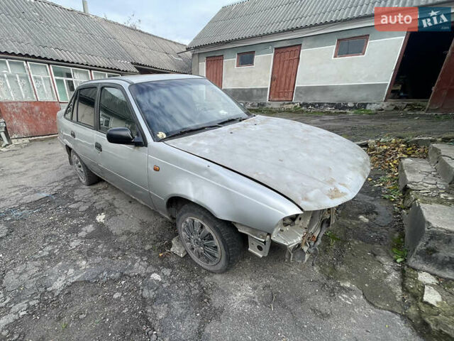 Дэу Нексия, объемом двигателя 1.5 л и пробегом 223 тыс. км за 800 $, фото 8 на Automoto.ua