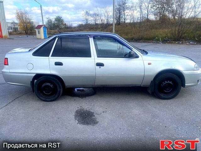 Дэу Нексия, объемом двигателя 1.5 л и пробегом 170 тыс. км за 2250 $, фото 4 на Automoto.ua