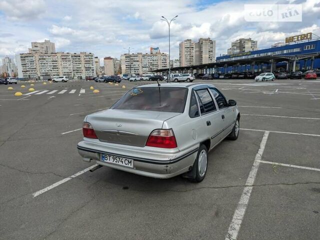 Дэу Нексия, объемом двигателя 1.5 л и пробегом 257 тыс. км за 1900 $, фото 4 на Automoto.ua