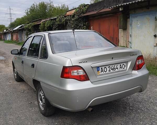 Дэу Нексия, объемом двигателя 1.49 л и пробегом 125 тыс. км за 3500 $, фото 5 на Automoto.ua