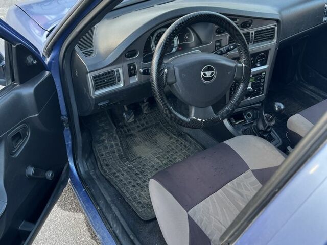 Дэу Нексия, объемом двигателя 1.6 л и пробегом 175 тыс. км за 1300 $, фото 3 на Automoto.ua
