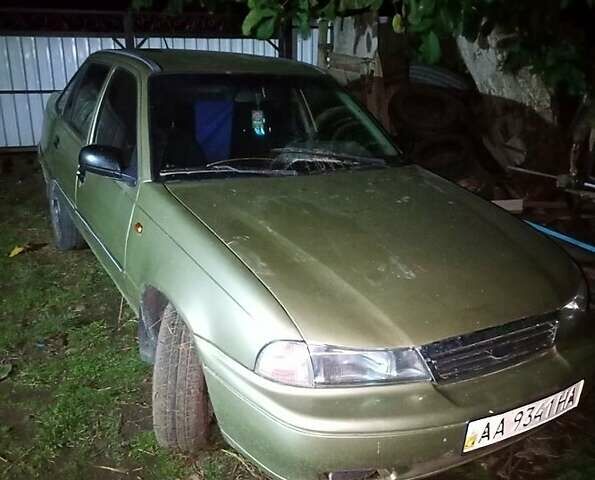 Деу Нексія, об'ємом двигуна 1.6 л та пробігом 500 тис. км за 1300 $, фото 1 на Automoto.ua