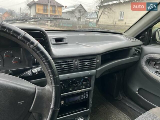 Дэу Нексия, объемом двигателя 1.5 л и пробегом 270 тыс. км за 1800 $, фото 4 на Automoto.ua