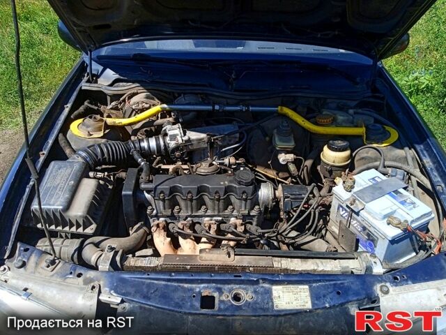 Деу Нексія, об'ємом двигуна 1.5 л та пробігом 100 тис. км за 2000 $, фото 4 на Automoto.ua