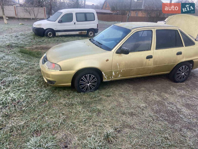 Дэу Нексия, объемом двигателя 1.5 л и пробегом 260 тыс. км за 800 $, фото 1 на Automoto.ua