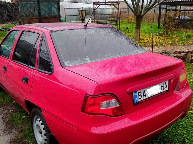 Дэу Нексия, объемом двигателя 1.6 л и пробегом 200 тыс. км за 1700 $, фото 1 на Automoto.ua