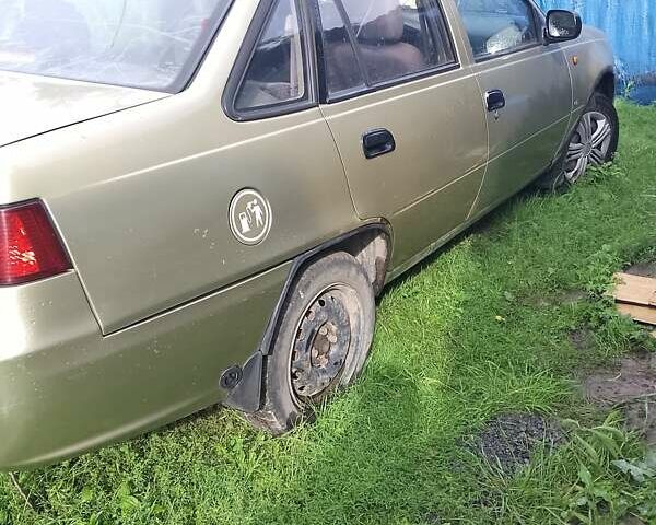 Дэу Нексия, объемом двигателя 1.5 л и пробегом 333 тыс. км за 1500 $, фото 8 на Automoto.ua