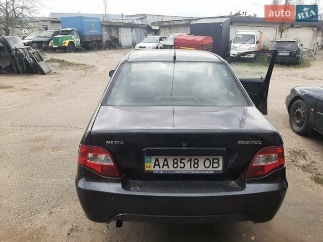 Дэу Нексия, объемом двигателя 1.5 л и пробегом 200 тыс. км за 2400 $, фото 4 на Automoto.ua