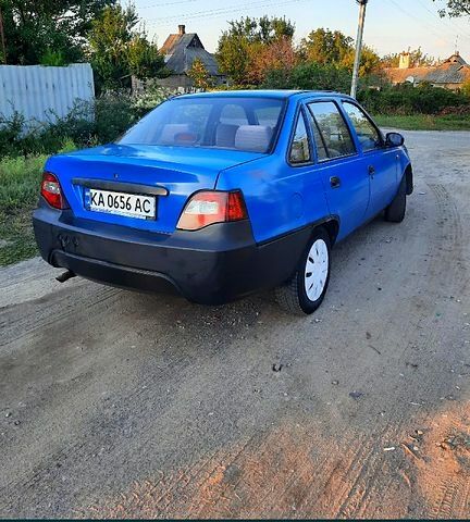 Дэу Нексия, объемом двигателя 1.5 л и пробегом 221 тыс. км за 1310 $, фото 1 на Automoto.ua