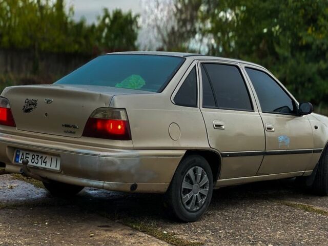 Жовтий Деу Нексія, об'ємом двигуна 1.5 л та пробігом 400 тис. км за 1100 $, фото 2 на Automoto.ua