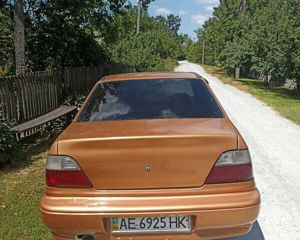 Жовтий Деу Нексія, об'ємом двигуна 2 л та пробігом 319 тис. км за 1976 $, фото 5 на Automoto.ua