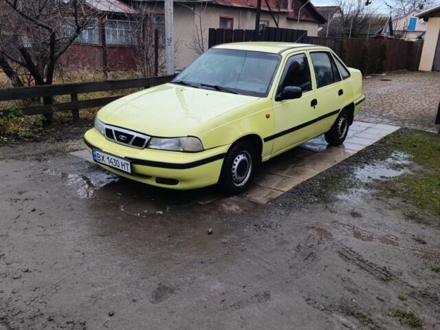 Жовтий Деу Нексія, об'ємом двигуна 1.5 л та пробігом 215 тис. км за 799 $, фото 1 на Automoto.ua