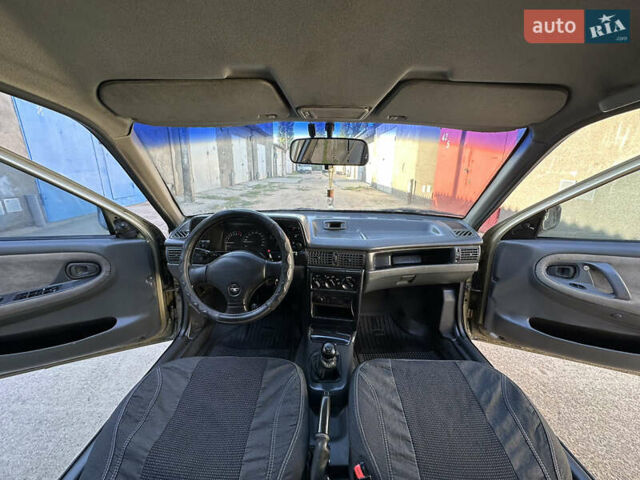Желтый Дэу Нексия, объемом двигателя 1.5 л и пробегом 240 тыс. км за 1800 $, фото 28 на Automoto.ua