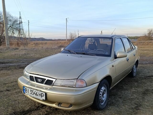 Дэу Нексия 2006 в Новых Санжарах на Automoto.ua Желтый Дэу Нексия, объемом двигателя 1.5 л и пробегом 260 тыс. км за 680 $, фото 1 на Automoto.ua