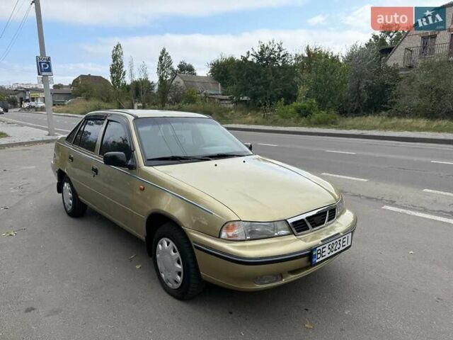 Жовтий Деу Нексія, об'ємом двигуна 1.6 л та пробігом 286 тис. км за 1850 $, фото 15 на Automoto.ua