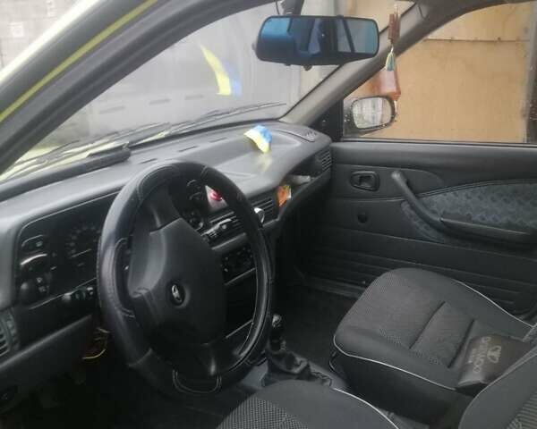Дэу Нексия 2006 в Кривом Роге на Automoto.ua Желтый Дэу Нексия, объемом двигателя 1.5 л и пробегом 160 тыс. км за 2000 $, фото 3 на Automoto.ua