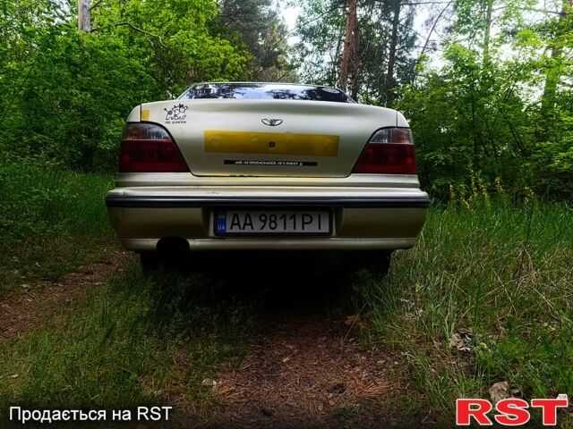Дэу Нексия 2007 в Киеве на Automoto.ua Желтый Дэу Нексия, объемом двигателя 1.5 л и пробегом 162 тыс. км за 1500 $, фото 3 на Automoto.ua