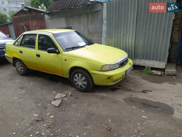 Дэу Нексия 2007 в Хмельницком на Automoto.ua Желтый Дэу Нексия, объемом двигателя 1.5 л и пробегом 174 тыс. км за 650 $, фото 3 на Automoto.ua