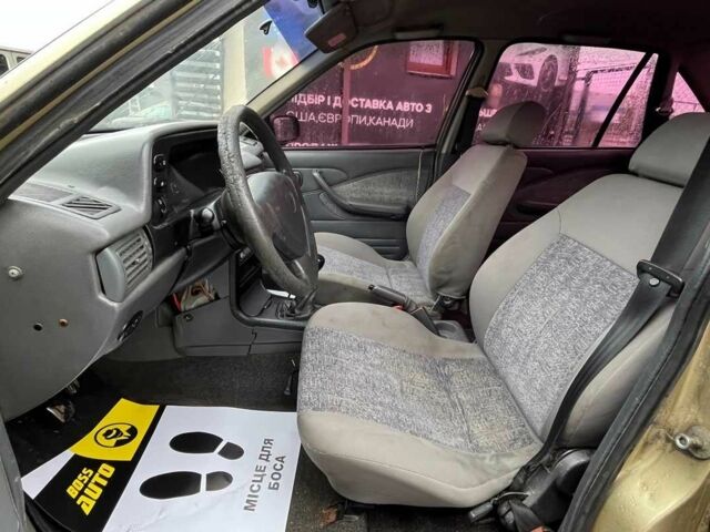 Жовтий Деу Нексія, об'ємом двигуна 1.5 л та пробігом 450 тис. км за 1500 $, фото 8 на Automoto.ua