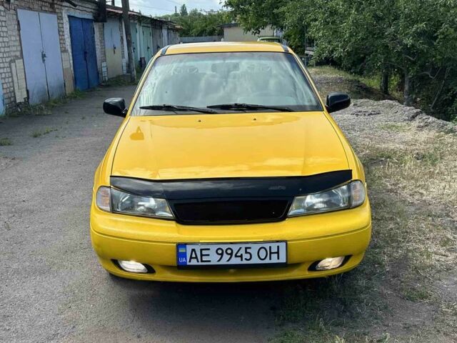 Желтый Дэу Нексия, объемом двигателя 0 л и пробегом 300 тыс. км за 1550 $, фото 4 на Automoto.ua