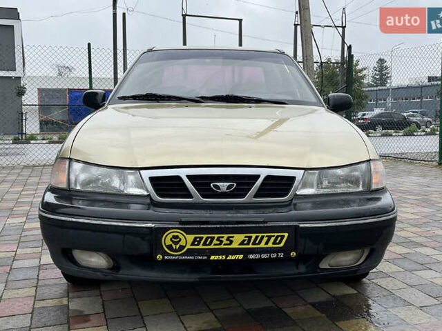 Жовтий Деу Нексія, об'ємом двигуна 1.5 л та пробігом 450 тис. км за 1500 $, фото 1 на Automoto.ua