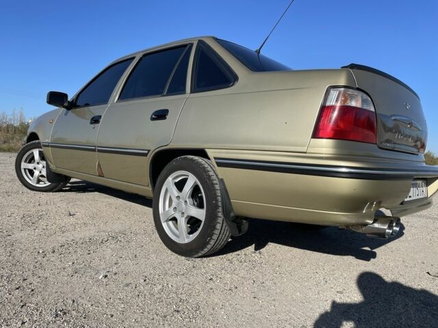 Желтый Дэу Нексия, объемом двигателя 1.5 л и пробегом 75 тыс. км за 4000 $, фото 9 на Automoto.ua