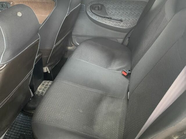 Желтый Дэу Нексия, объемом двигателя 1.5 л и пробегом 180 тыс. км за 1400 $, фото 3 на Automoto.ua