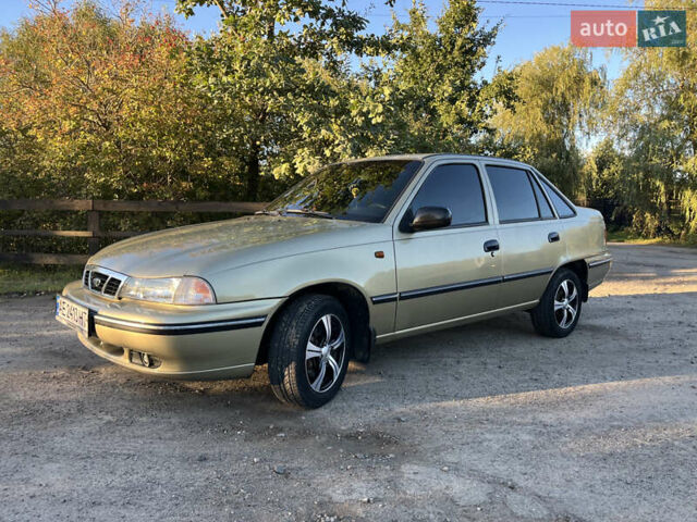 Желтый Дэу Нексия, объемом двигателя 1.5 л и пробегом 112 тыс. км за 2300 $, фото 8 на Automoto.ua