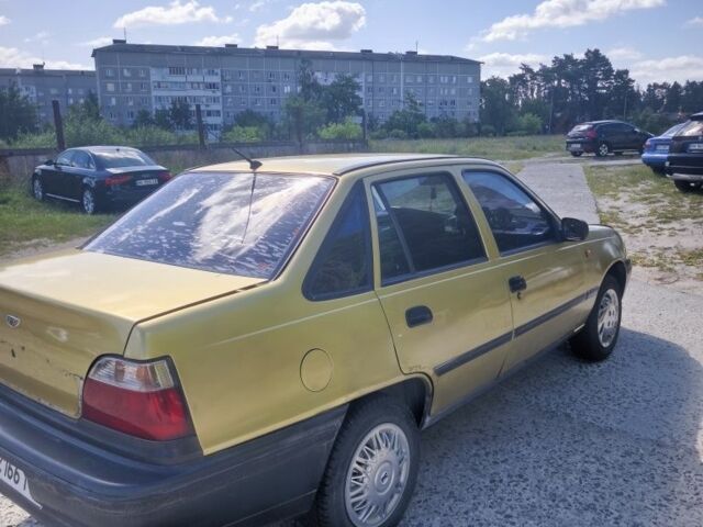Желтый Дэу Нексия, объемом двигателя 1.5 л и пробегом 328 тыс. км за 1099 $, фото 7 на Automoto.ua