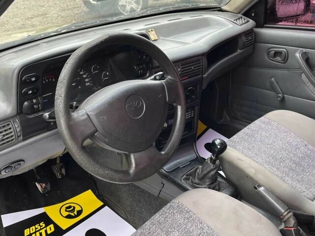 Жовтий Деу Нексія, об'ємом двигуна 1.5 л та пробігом 450 тис. км за 1500 $, фото 9 на Automoto.ua