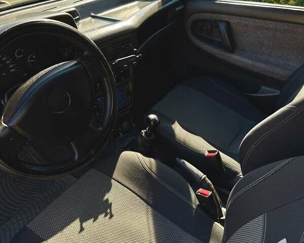 Желтый Дэу Нексия, объемом двигателя 1.5 л и пробегом 170 тыс. км за 1400 $, фото 11 на Automoto.ua
