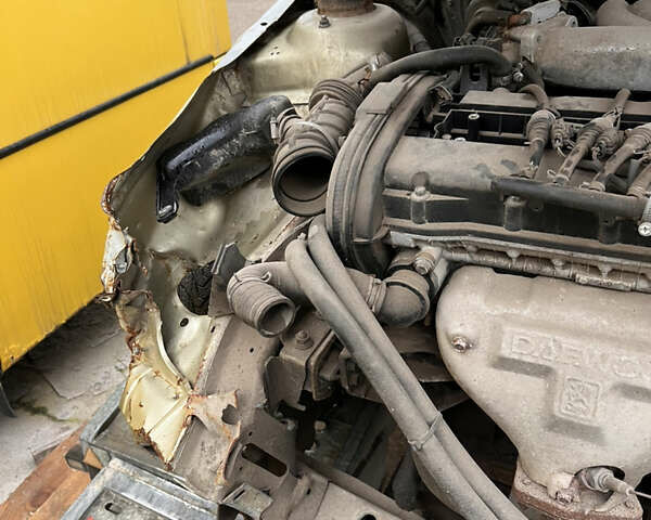 Жовтий Деу Нексія, об'ємом двигуна 1.5 л та пробігом 200 тис. км за 799 $, фото 2 на Automoto.ua